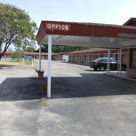 The Hills Motel Junction Exterior photo