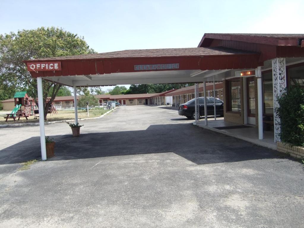 The Hills Motel Junction Exterior photo